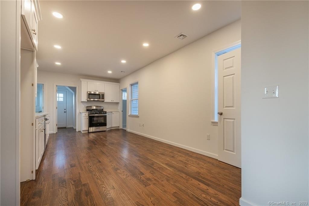 340 Pleasantview Avenue - Photo 1