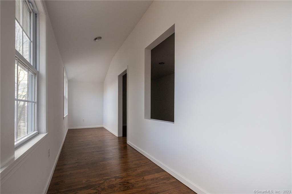 340 Pleasantview Avenue - Photo 8