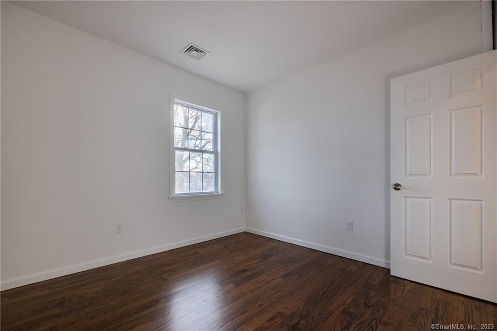 340 Pleasantview Avenue - Photo 14