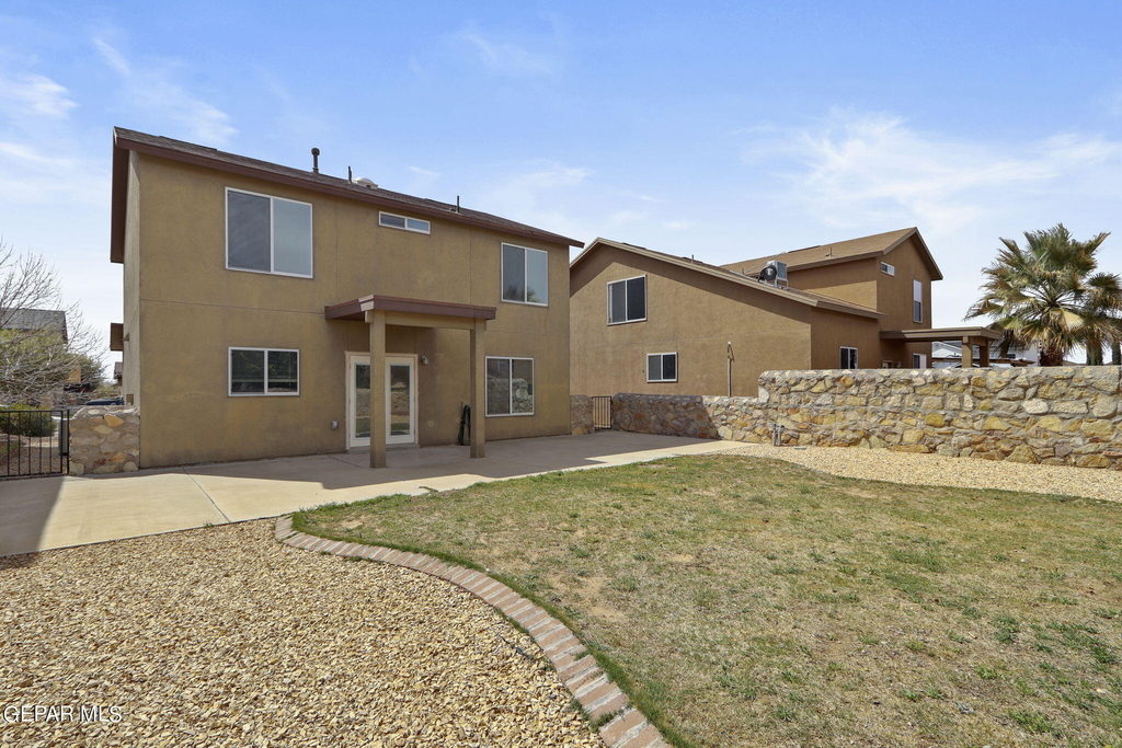 2240 Decamp Point Place - Photo 37
