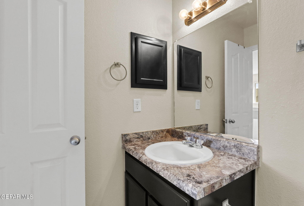 2240 Decamp Point Place - Photo 24