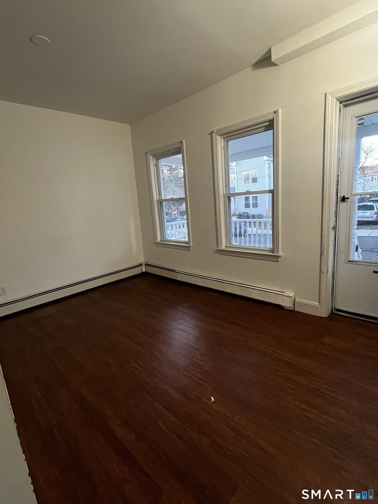 109-111 Park Terrace - Photo 0
