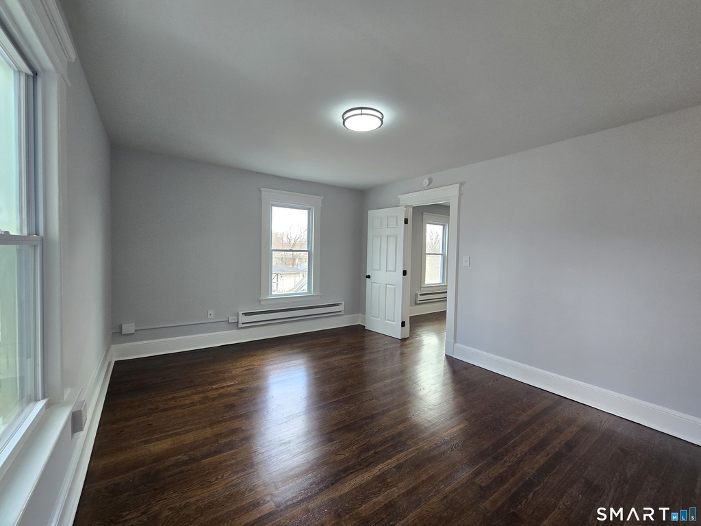 38 Beverly Avenue - Photo 4