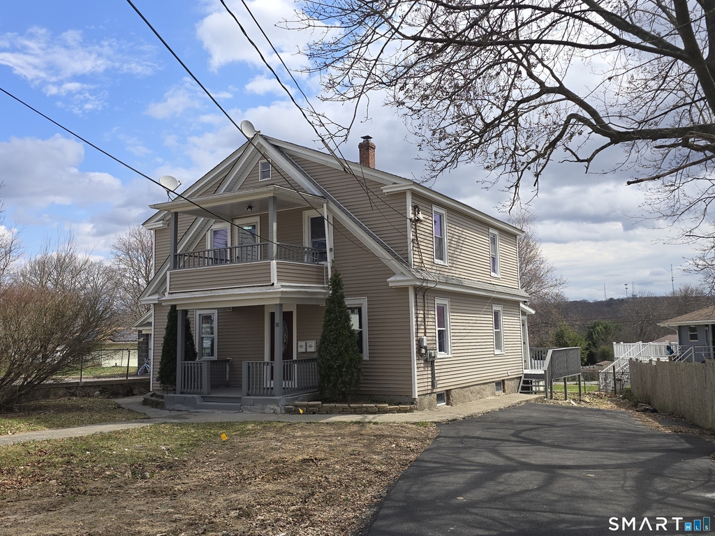 38 Beverly Avenue - Photo 0