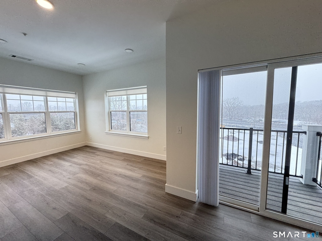 414 Berlin Turnpike - Photo 2