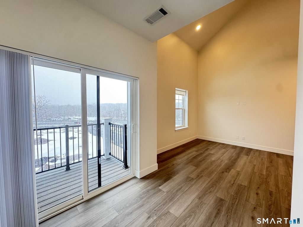414 Berlin Turnpike - Photo 3