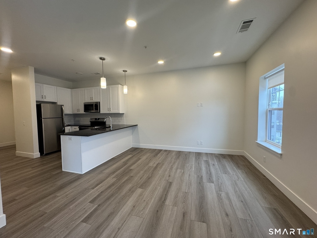 414 Berlin Turnpike - Photo 1