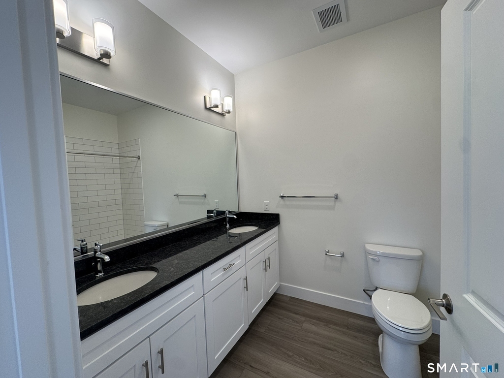 414 Berlin Turnpike - Photo 8