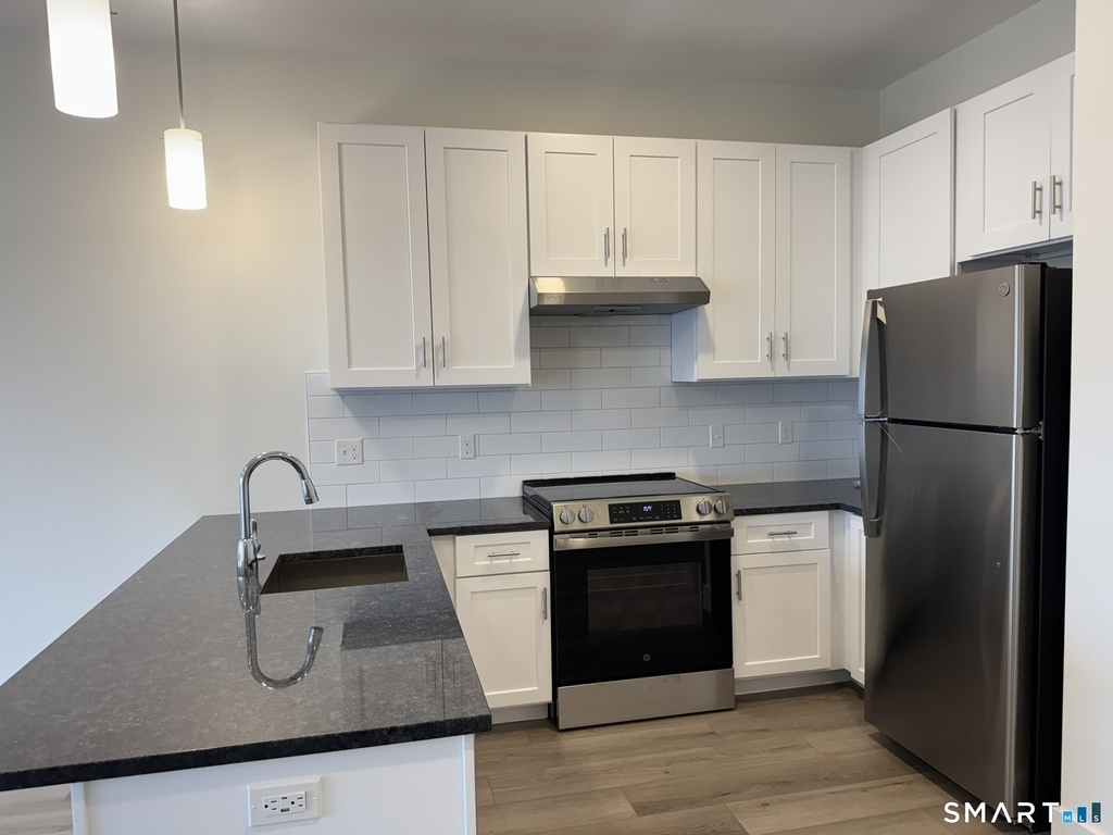 414 Berlin Turnpike - Photo 3