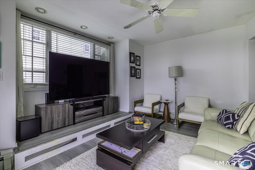 56 Linden Street - Photo 10