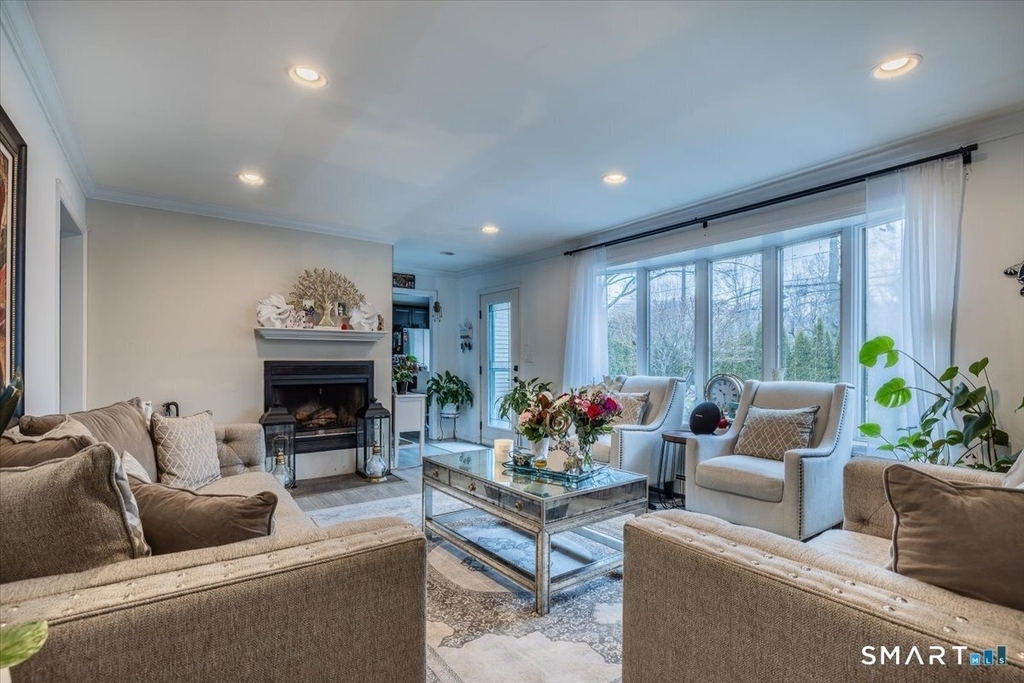 56 Linden Street - Photo 3