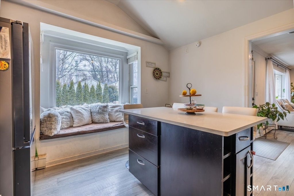56 Linden Street - Photo 7