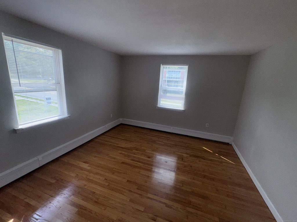 768 New Britain Avenue - Photo 9