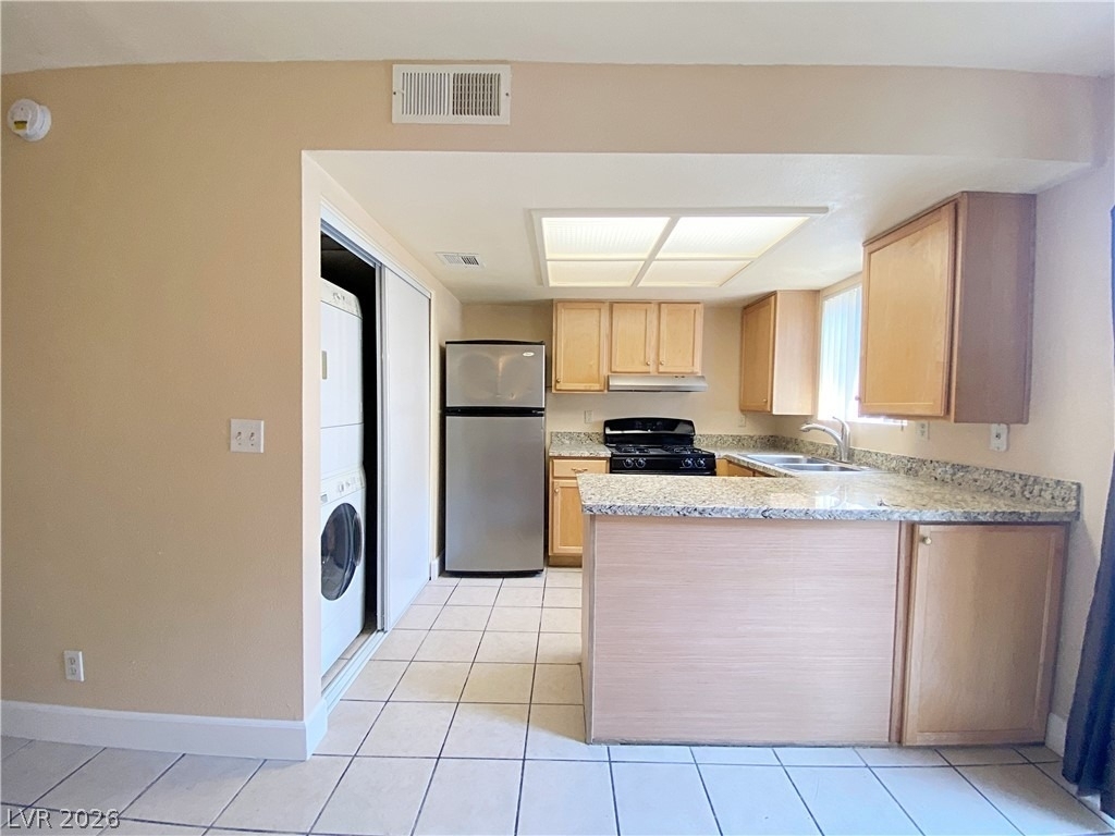 894 Rhinegold Way - Photo 6