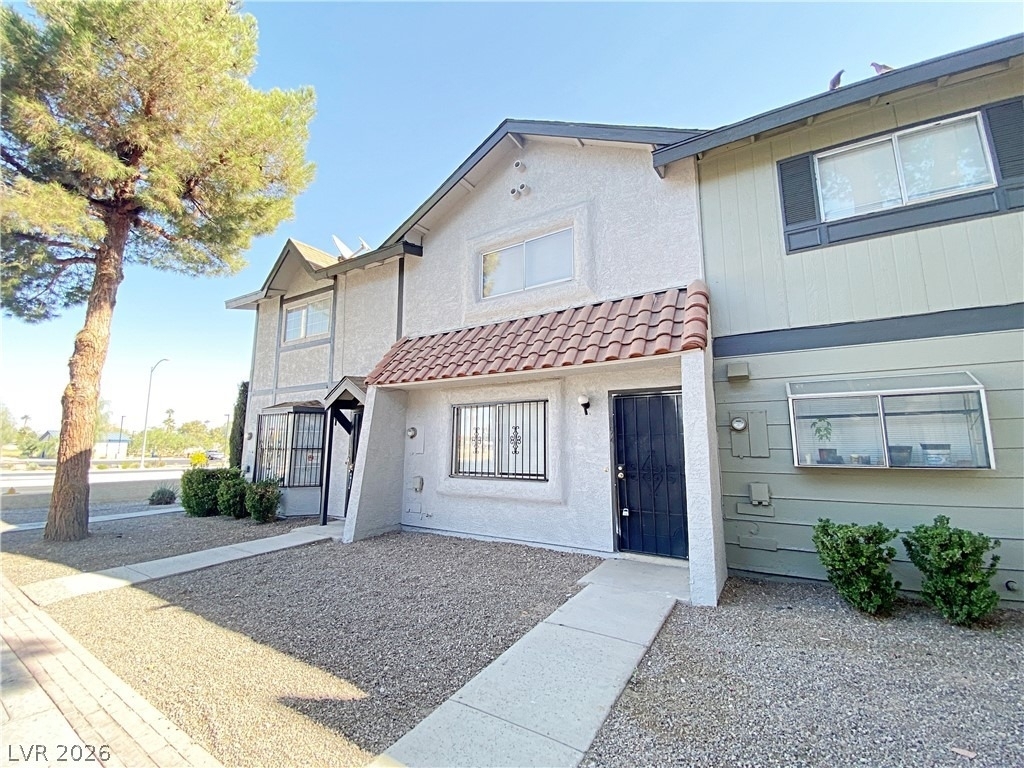 894 Rhinegold Way - Photo 1