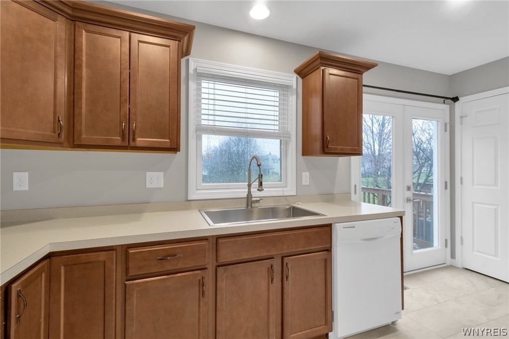 940 Reserve Road - Photo 12