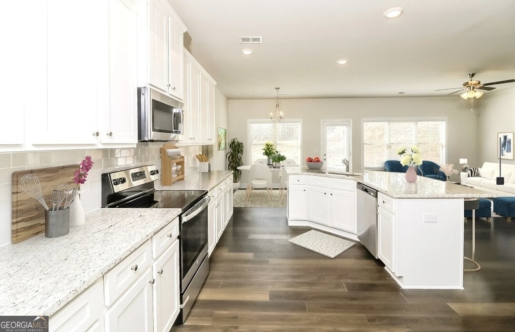 24 Creekwater Drive - Photo 1