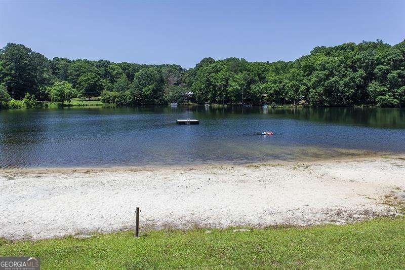 649 Sw Kenilworth Circle - Photo 0