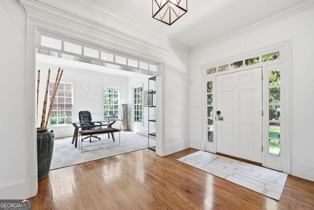 1124 Moores Mill Road Nw - Photo 4
