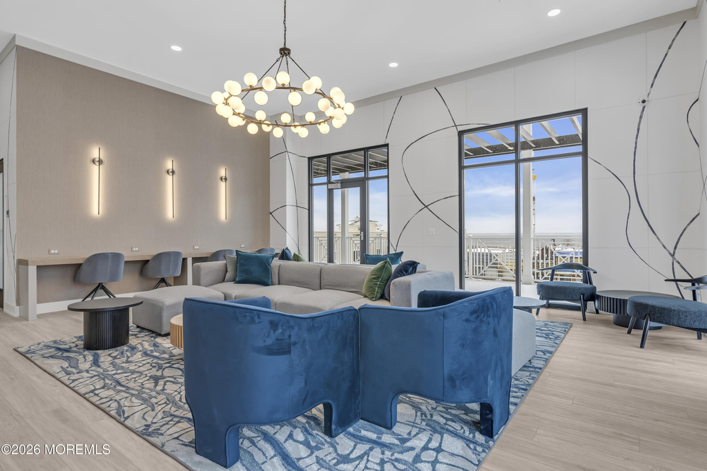 19 Carr Avenue - Photo 8