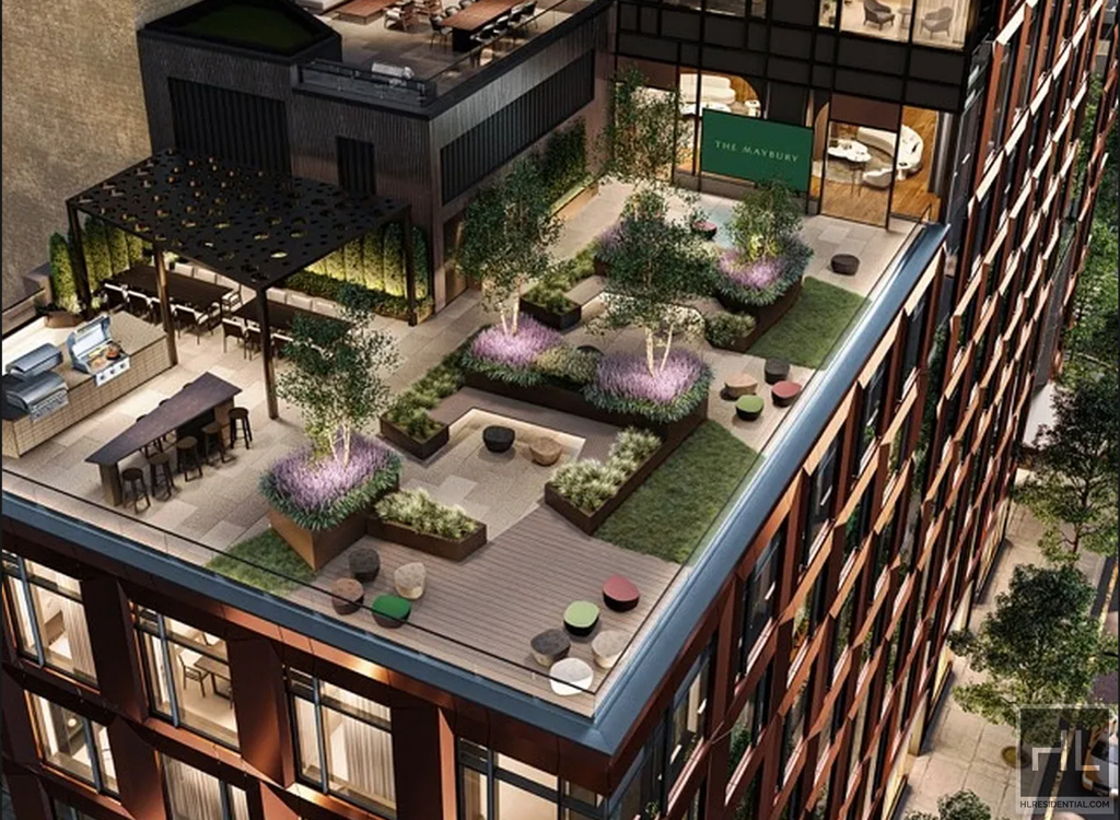10th Avenue - Photo 15