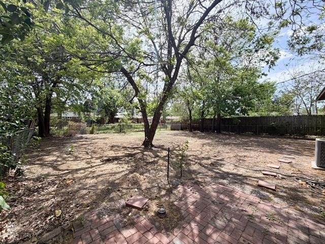 118 Brazos Street - Photo 15