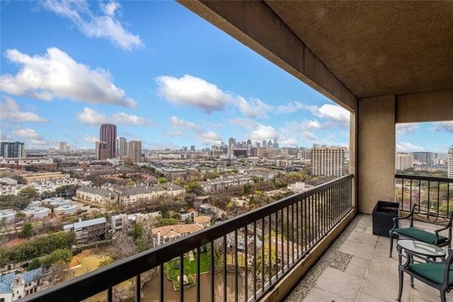 3831 Turtle Creek Boulevard - Photo 30