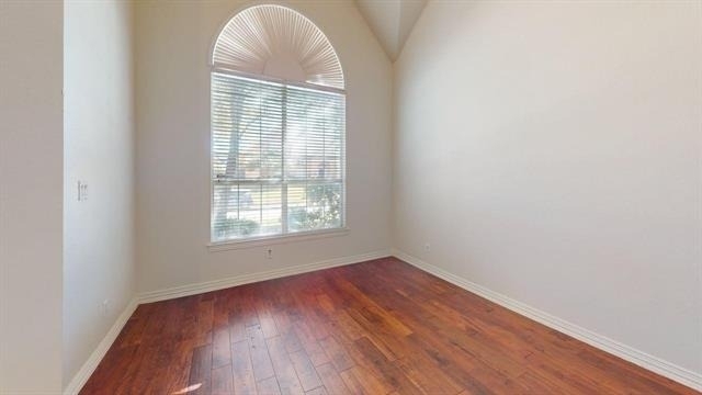 4513 Saint James Drive - Photo 10