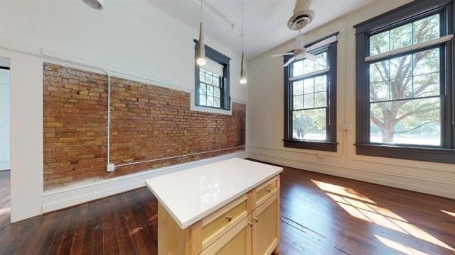 401 N Carroll Avenue - Photo 3