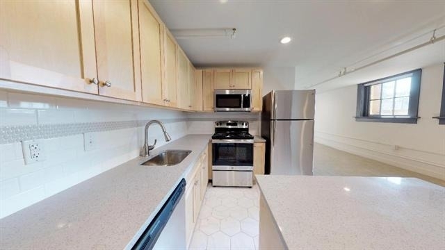 401 N Carroll Avenue - Photo 4