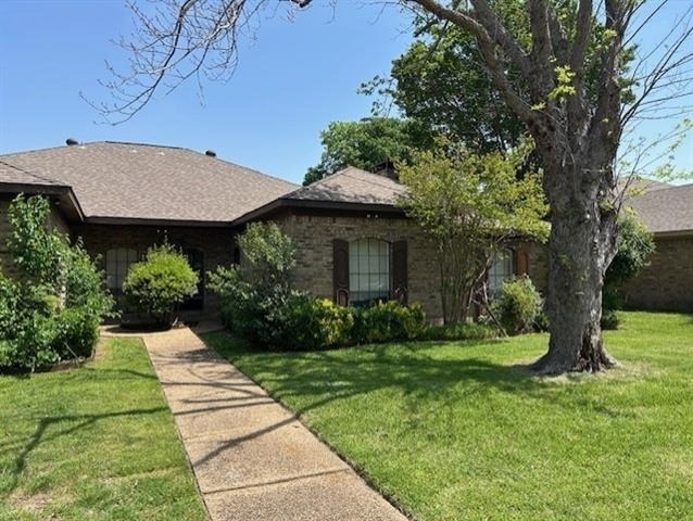 1720 Nest Place - Photo 0