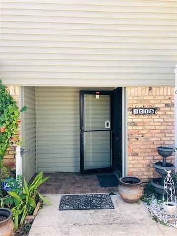 3013 Carolyn Court - Photo 1
