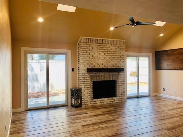 3013 Carolyn Court - Photo 2