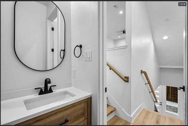 2203 Hondo Avenue - Photo 8