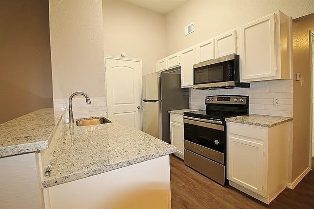 6620 S Creek Drive - Photo 6