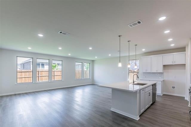 3300 Riverlawn Drive - Photo 1