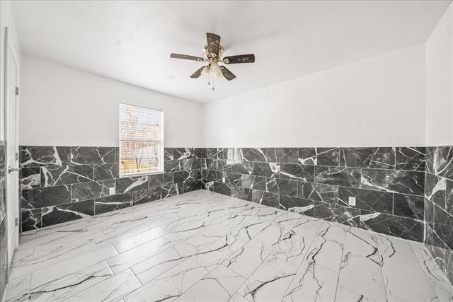 5507 Alexander Street - Photo 3