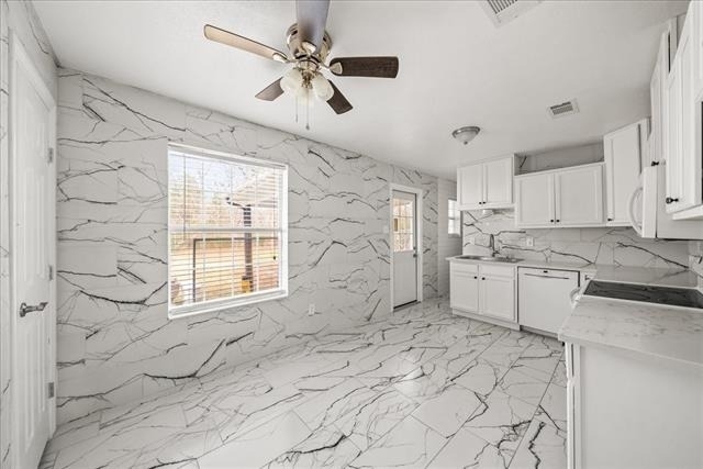 5507 Alexander Street - Photo 7