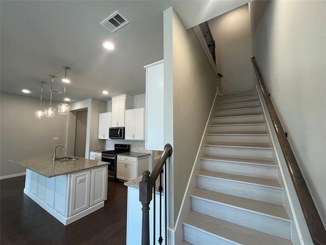 8266 Primrose Way - Photo 11