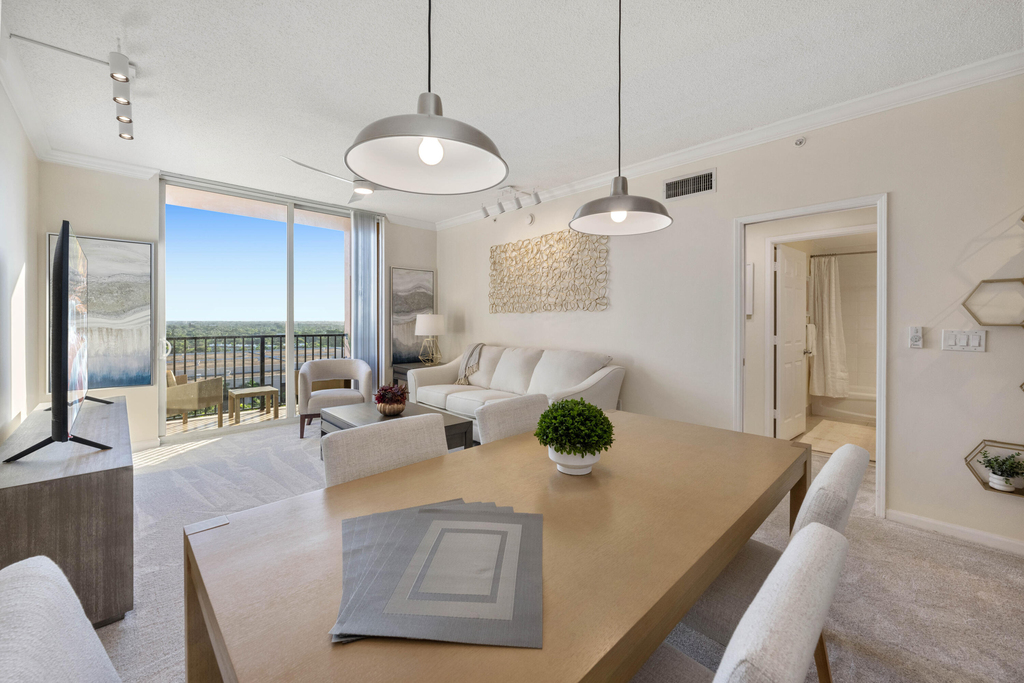 651 Okeechobee Boulevard - Photo 8
