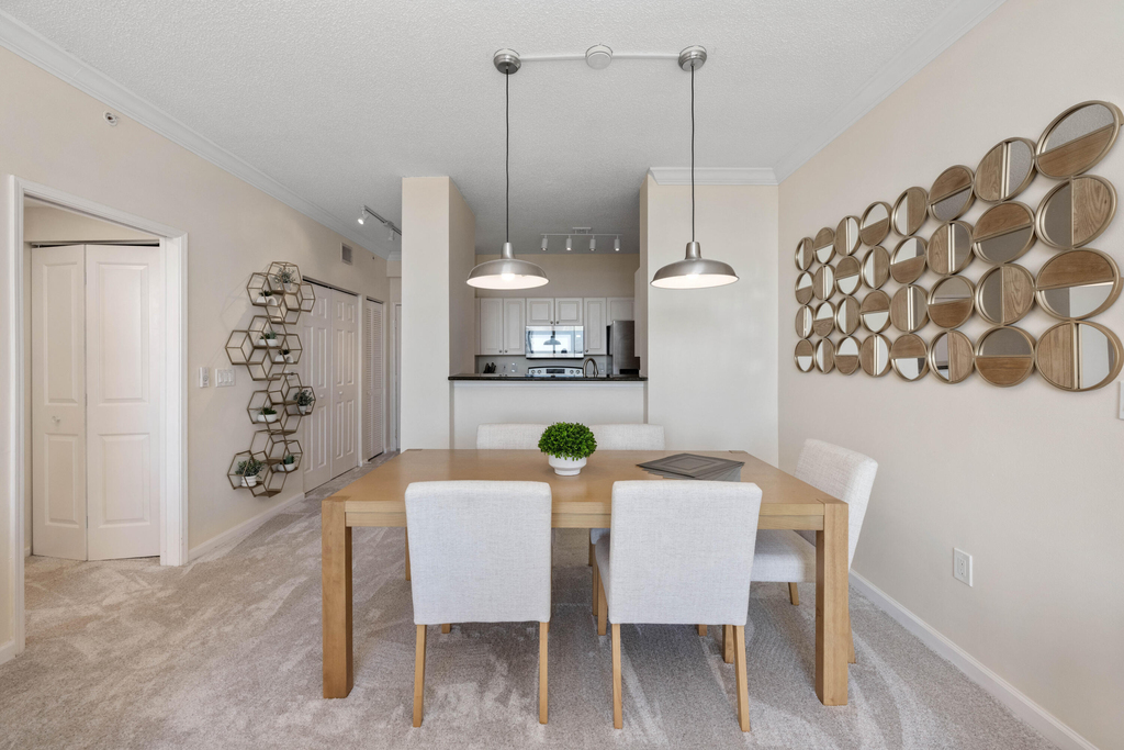 651 Okeechobee Boulevard - Photo 5