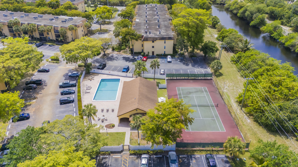 490 Nw 20th Street - Photo 13