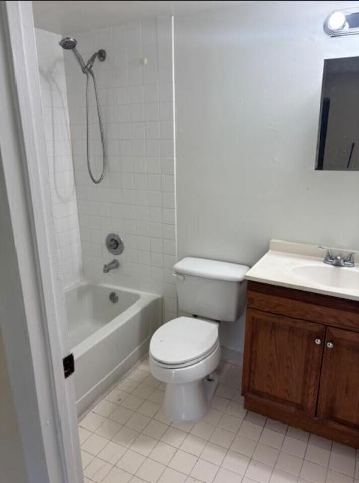 1205 Meadows Circle - Photo 5