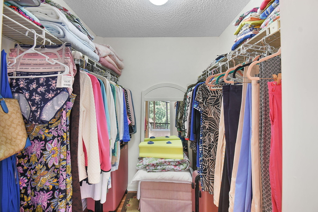 221 Ne Plantation Road - Photo 22