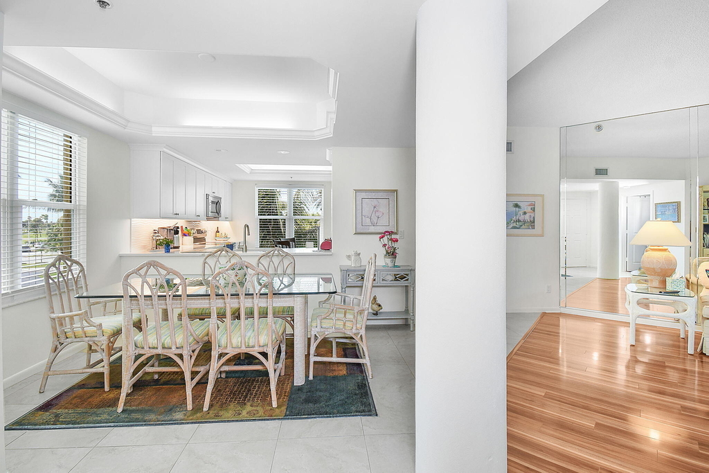 221 Ne Plantation Road - Photo 11