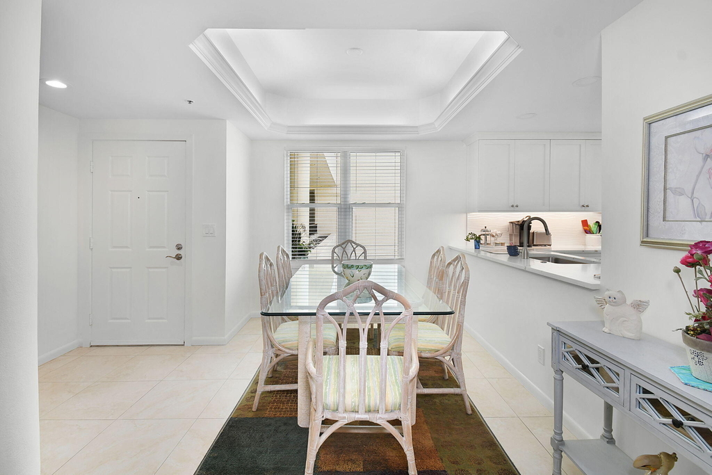 221 Ne Plantation Road - Photo 14