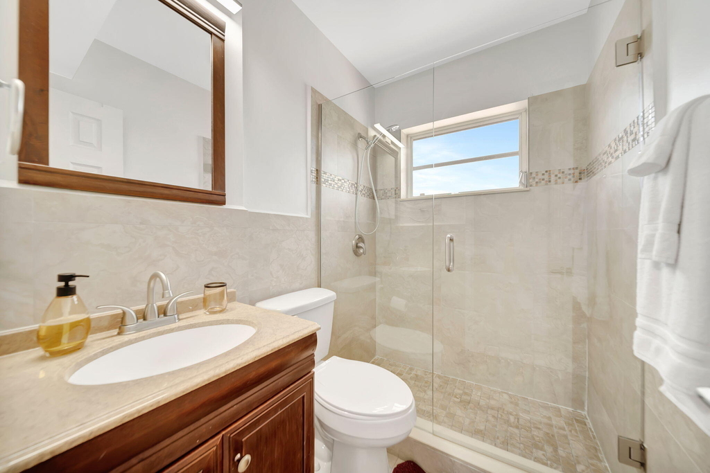 2724 Ne 14th Street - Photo 4