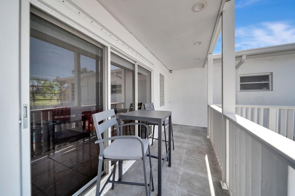 2724 Ne 14th Street - Photo 11
