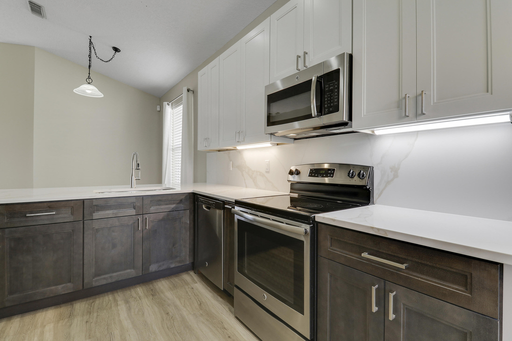 726 Sw Aruba Bay - Photo 9