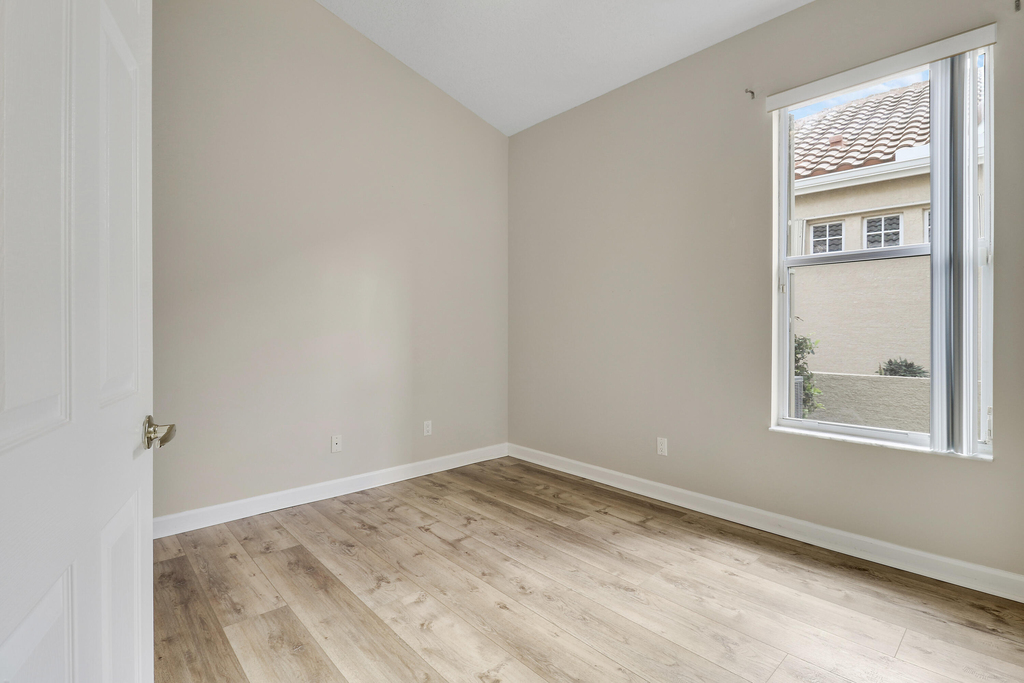 726 Sw Aruba Bay - Photo 24